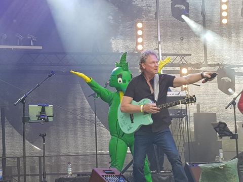 Andreas mit Tabaluga – Bild 4